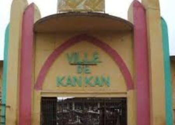 Kankan: Attentat à la pudeur.