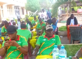 Kankan : les anciens joueurs du syli national de Guinée au complet pour discuter le match de Gala de l&rsquo;indépendance.