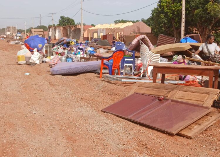 Kankan/Déguerpissement : plusieurs familles virés de leurs maisons après le délai de 72h expiré.