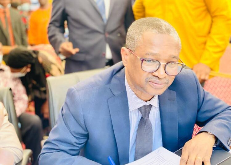 Situation monétaire de la Guinée : l’ex-ministre Roger Patrick Milimono écrit au Chef de l’État