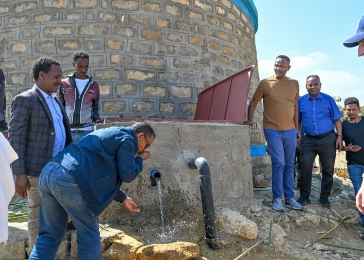 Alimentation en eau Éthiopie : écoles et eau potable restaurées après la guerre