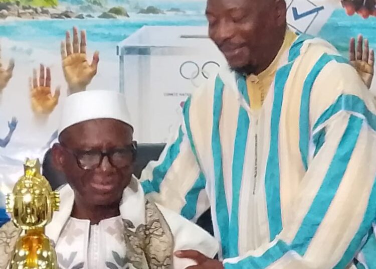 Elhadj Ben Daouda Nassoko réélu à la tête du CNOSG