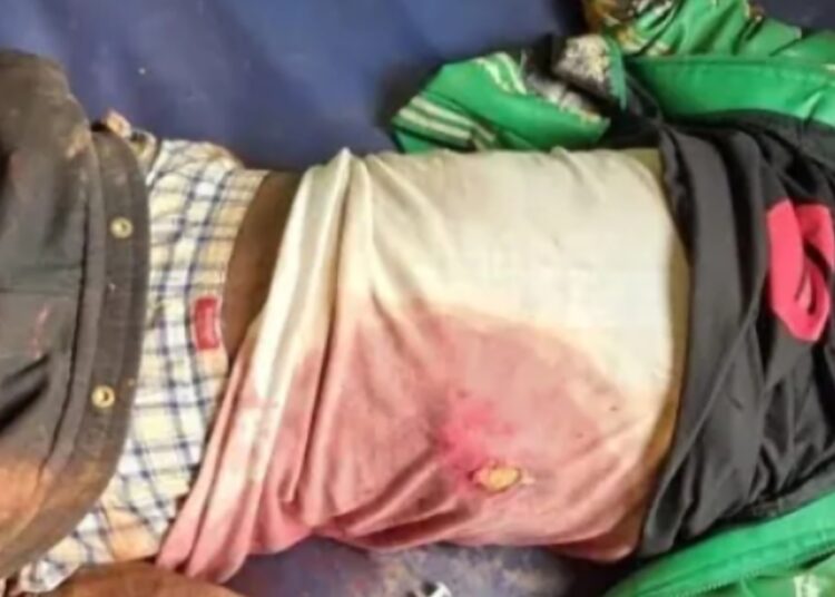 Bouré Boukaria (Kintinian) : Braquage raté d’ un Orange Money, un assaillant tué et le gérant blessé .